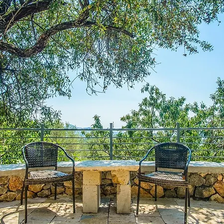 Jlo Villa